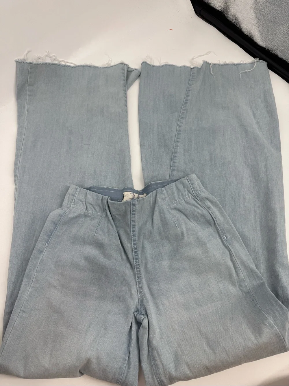 We The Free People Skyline Flare Pull On Jeans Stretch Denim Light Wash Size 24